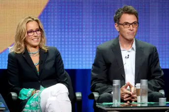 Téa Leoni and Tim Daly's Love Story