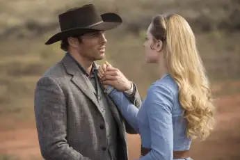 'Westworld': New Season 4 Trailer Reveals THIS Star Is Returning