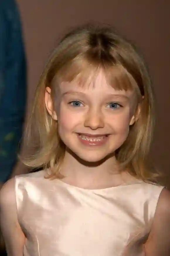 Dakota Fanning at the 7th Annual Golden Satellite Awards, Beverly Hills Hotel, Beverly Hills, CA 01-12-03 , 10908994.jpg