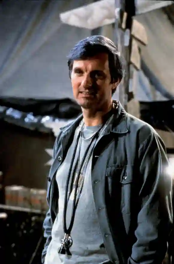 Alan Alda in 'MASH'