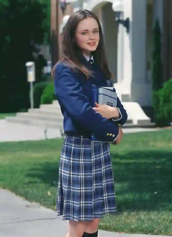 Film Stills from Gilmore Girls Alexis Bledel 2001 Photo Credit Frank Ockenfels PUBLICATIONxINxGERxS