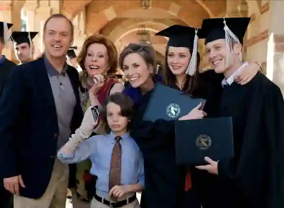 Michael Keaton, Carol Burnett, Alexis Bledel, Jane Lynch &amp; Zach Gilford Characters: Walter Malby,Maureen Malby,Ryden Mal