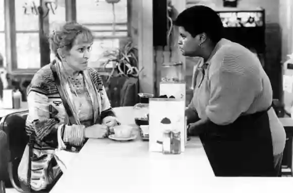 WHAT S HAPPENING N0W!, (from left): Alice Ghostley, Shirley Hemphill, Shirley s Landlord , (Season 2, aired Oct. 6, 1986
