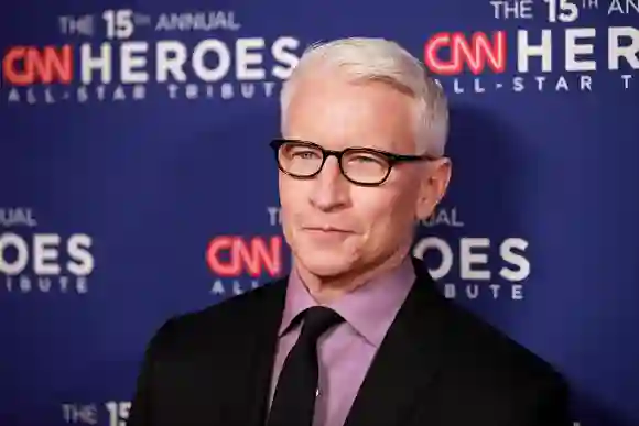 C'est trop mignon ! Anderson Cooper partage la vie à la maison avec son dernier petit ajout !