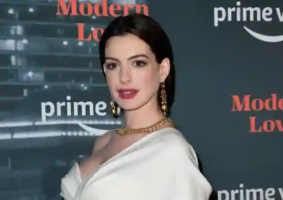 Anne Hathaway attends the Amazon Prime Video "Modern Love" premiere.