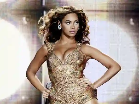 Beyonce actúa en el Staples Center