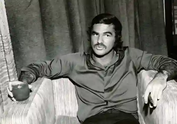 Les plus grands symboles sexuels des années 1970 hommes femmes stars acteurs TV film photos photos rétro Burt Reynolds
