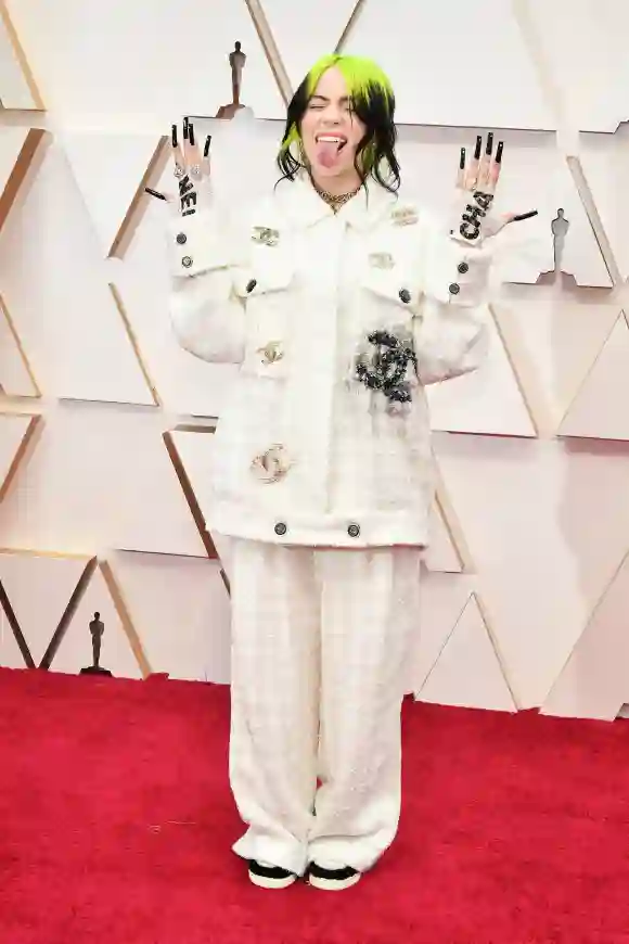 Billie Eilish arrives at the red carpet for the 2020 Academy Awards on February 9, 2020.