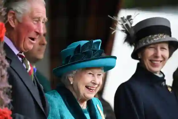 Les surnoms étranges de la famille royale britannique ont été révélés Harry Meghan Charles Queen Elizabeth list stories