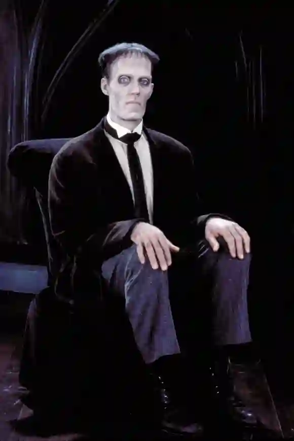 Carel Struycken como "Lurch" en 'Los locos Addams'