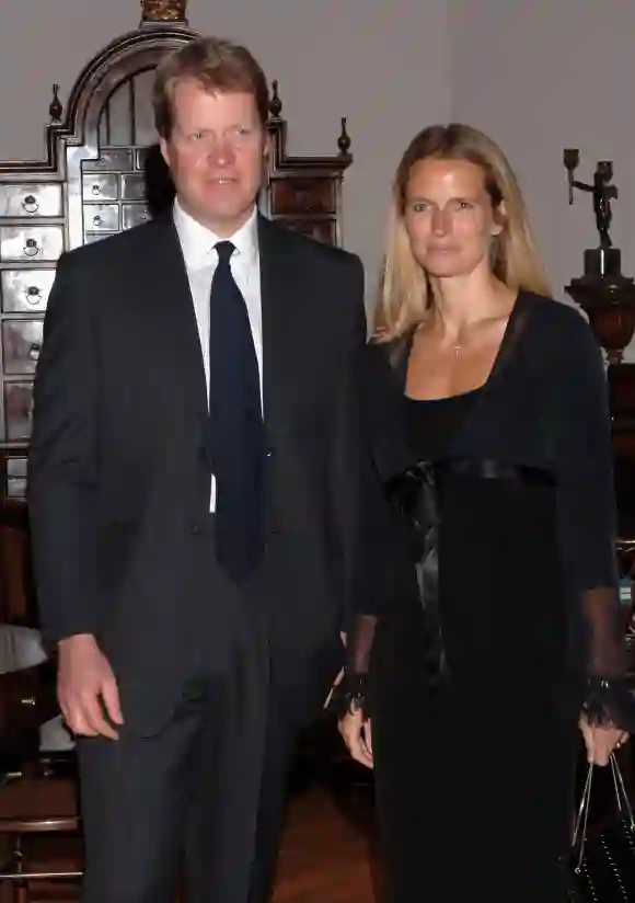 Edmund and Lara: After his divorce from Victoria, the Earl married for the second time to Caroline Hutton, a member of the famous Freud dynasty. The couple had two children, the Honorable Edmund Spencer, 19, and Lara Spencer, 16. The two keep their personal lives very private, so there is no further information about them.