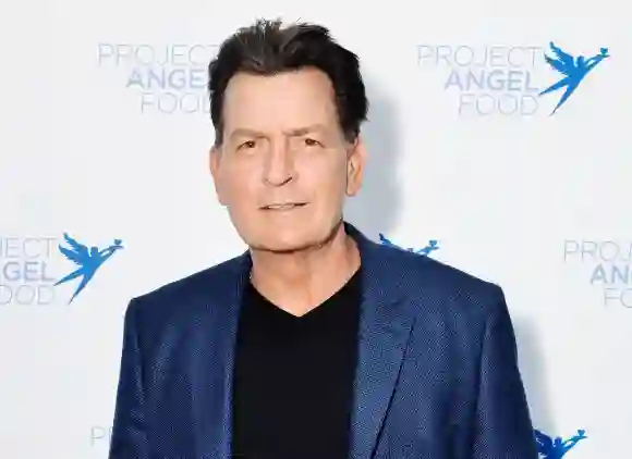 Les célébrités qui ont été en cure de désintoxication histoires d'addiction stars acteurs actrices drogues alcool Charlie Sheen