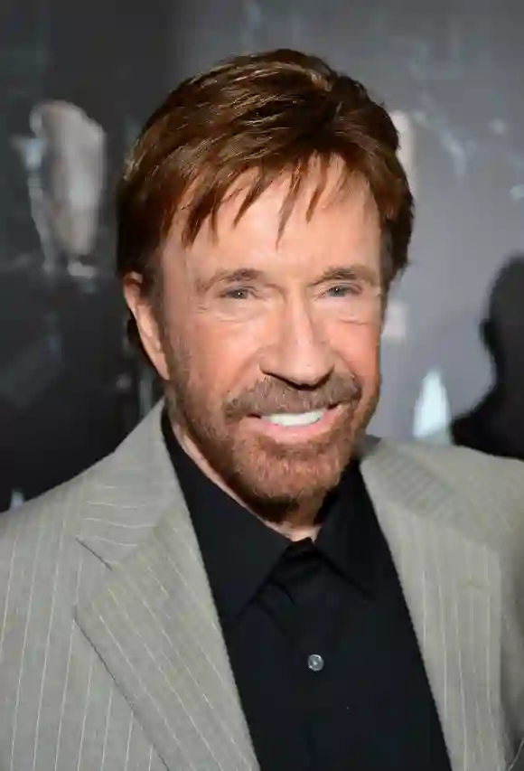 Chuck Norris asiste al estreno de 'The Expendables 2' 2012