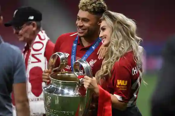 Celebs Married To Professional Soccer Players: Perrie Edwards
