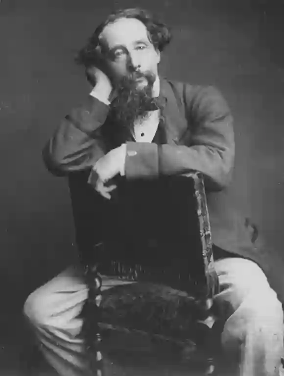 Sitting Dickens