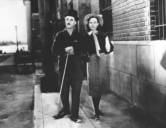 Charlie Chaplin y su tercera esposa Paulette Goddard