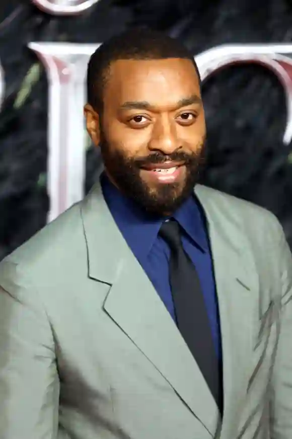 Chiwetel Ejiofor Talks New Netflix Movie And The "Exquisite Poetry" Of Charlize Theron's Stunts