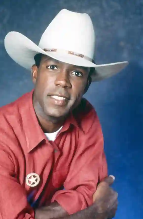 WALKER, TEXAS RANGER, Clarence Gilyard Jr., (1993-2001). ph: Tony Esparza /? CBS /Cortesía Everett Collection Ref:TSDWAT