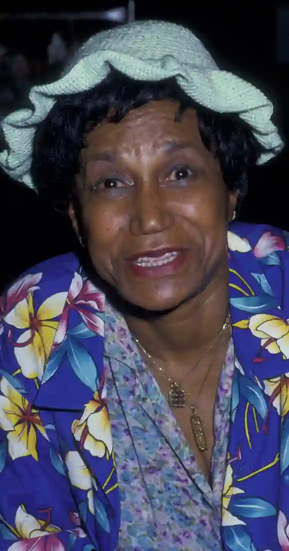 Clarice Taylor en un still promocional de 'The Cosby Show'