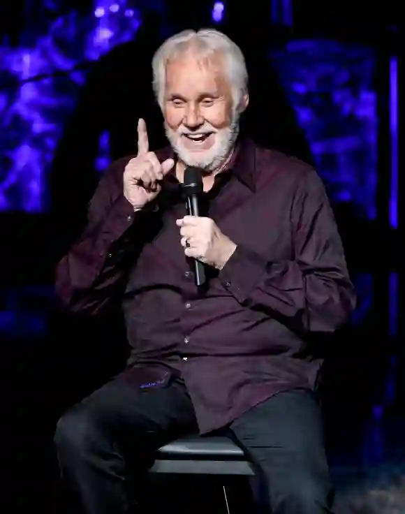 Kenny Rogers' 2016 Final World Tour: The Gambler's Last Deal