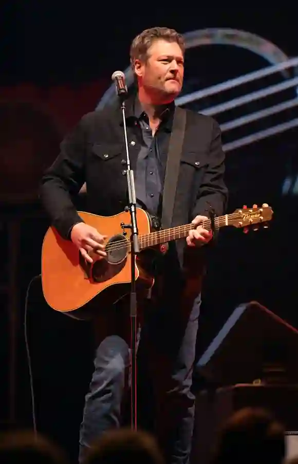Blake Shelton se produit lors de la soirée All for the Hall : Under the Influence Benefiting the Country Music Hall of Fame en 2020