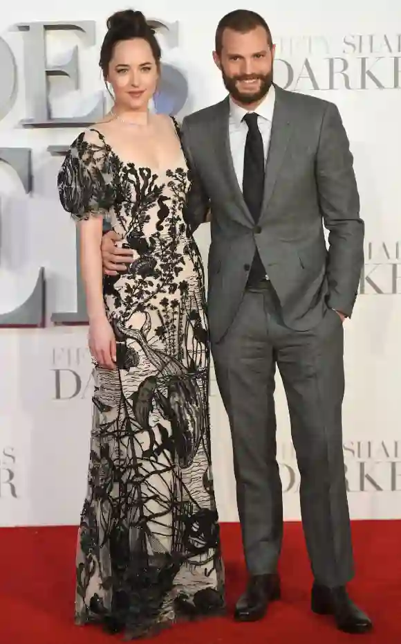 Dakota Johnson y Jamie Dornan en la alfombra roja