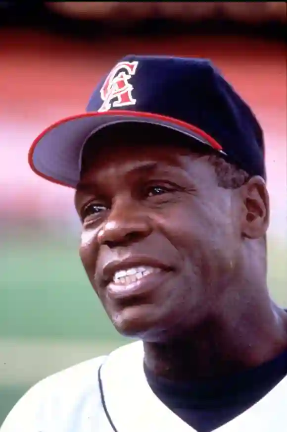 Danny Glover in 'Angels in the Outfield'