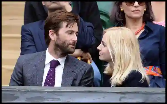 28/06/2014, Wimbledon, Londres, Royaume-Uni. David Tennant et sa femme Georgia Moffett regardent le tennis sur le centre.
