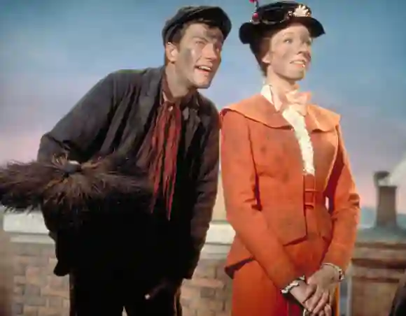 Dick van Dyke y Julie Andrews en 'Mary Poppins'