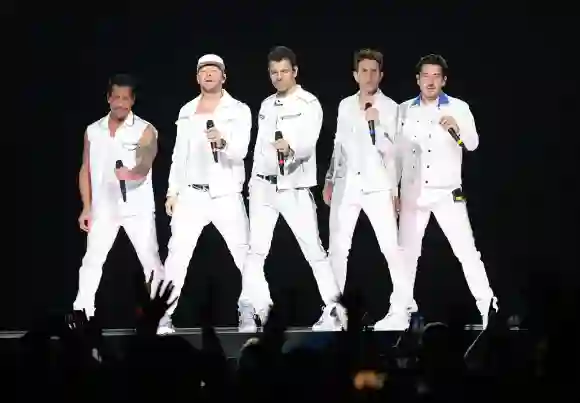 Donnie Wahlberg, Danny Wood, Jordan Knight, Jonathan Knight, and Joey McIntyre New Kids on the Block In Concert 2019