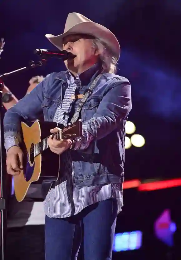 Dwight Yoakam