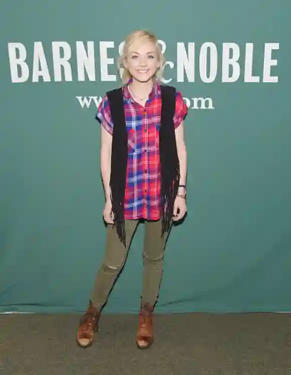 Emily Kinney Signs Copies Of "The Is War"