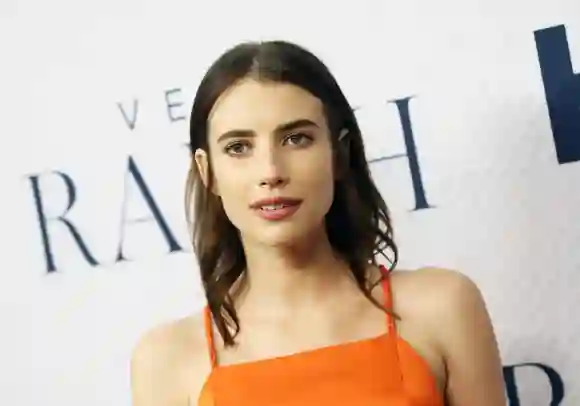 Emma Roberts arrive à la première de Los Angeles du documentaire de HBO "Very Ralph".