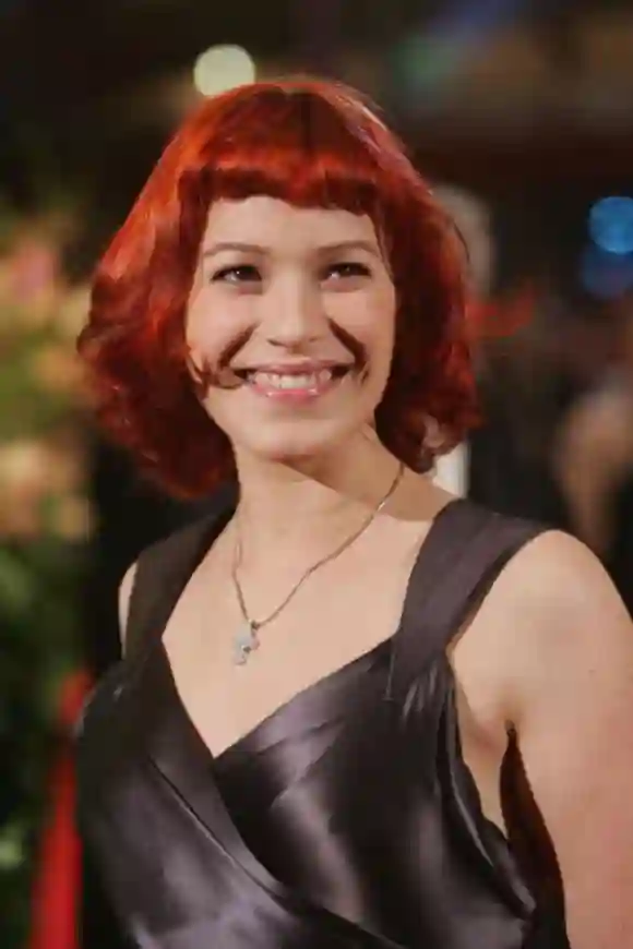BERLIN - FEBRUARY 10: Actress Franka Potente arrives at the "Man To Man" Premiere, the Opening Night of the 55th annual Berlinale International Film Festival, on February 10, 2004 in Berlin, Germany. (Photo by Sean Gallup/Getty Images)