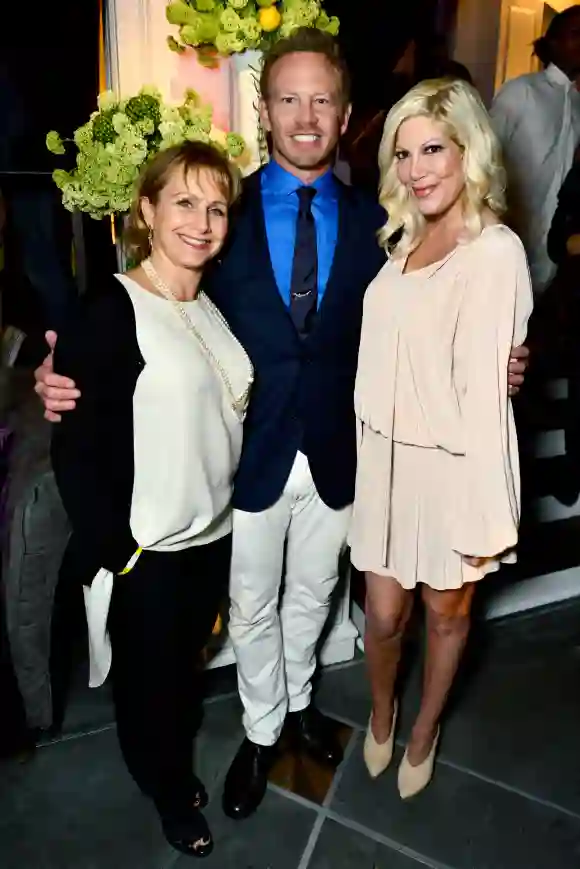 'Beverly Hills 90210' stars Gabrielle Carteris, Ian Ziering, and Tori Spelling