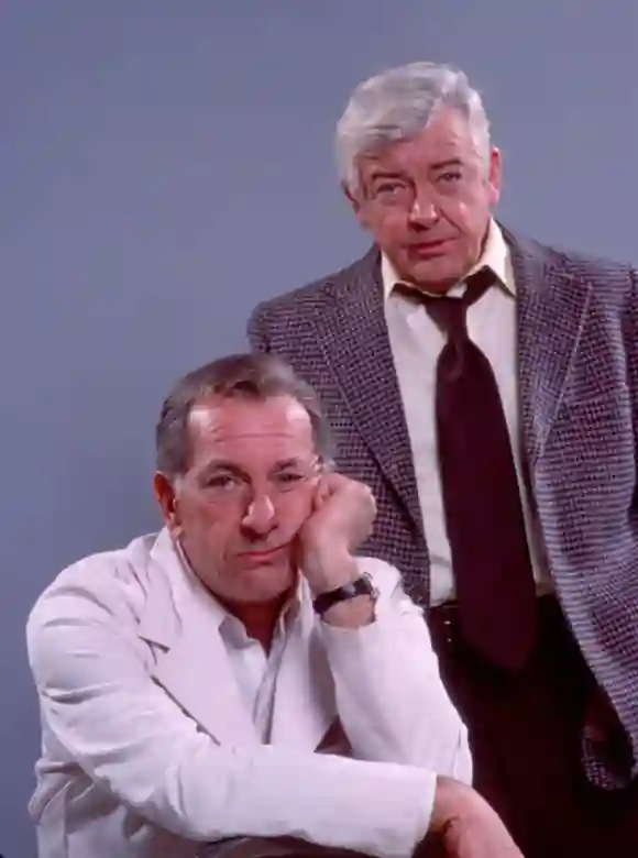 QUINCY, M.E., Jack Klugman, Garry Walberg, 1976-83. photo: Gene Trindl/TV Guide/courtesy Everett Collection Ref:TSDQUIN