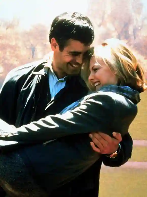 George Clooney & Michelle Pfeiffer Characters: Jack Taylor & Melanie Parker Film: One Fine Day (1996)