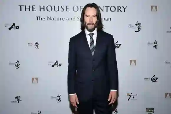 La casa Suntory celebra su centenario con un evento mundial y el estreno de "Suntory Time", un homenaje dirigido por Sofia Coppola y protagonizado por Keanu Reeves, el 23 de mayo de 2023 en Nueva York.