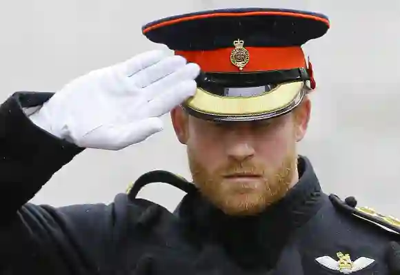Príncipe Harry en uniforme
