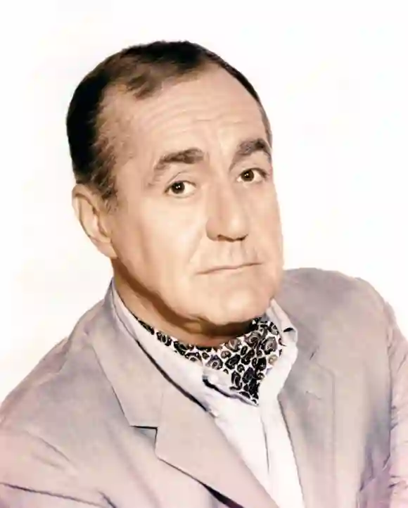 Gilligan's Island cast: Jim Backus as "Thurston Howell" age today death 1989