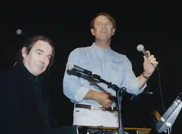Branson,  Missouri  USA  April  20,  1996:  Glen  Campbell  and  songwriter,  Jimmy  Webb  give  an