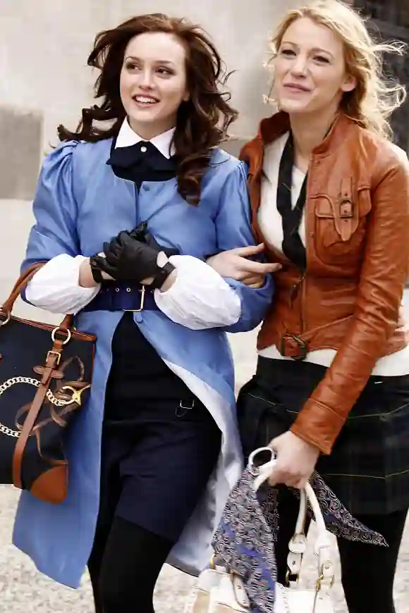L'actrice Blake Lively et Leighton Meester sur le plateau de la série Gossip Girl à New York.