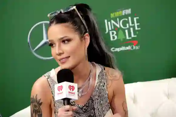 102.7 KIIS FM Jingle Ball – PRESS ROOM