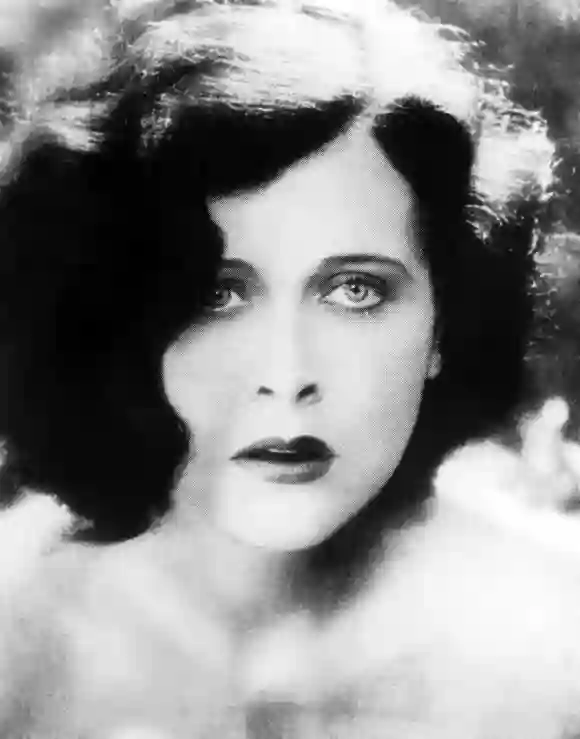Hedy Lamarr in movie Ecstasy (1933, ﻿Extase﻿) career actress inventor
