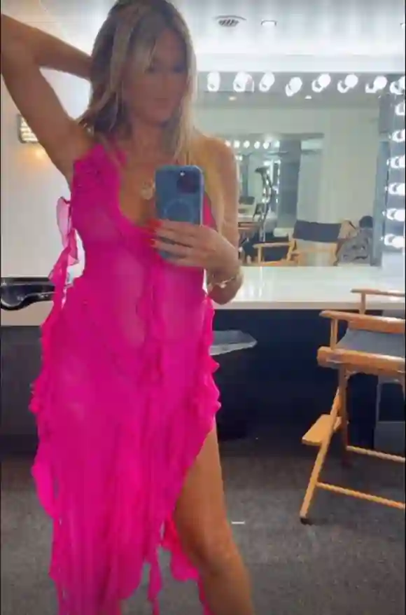 heidi klum hot sexy nipples transparent boobs