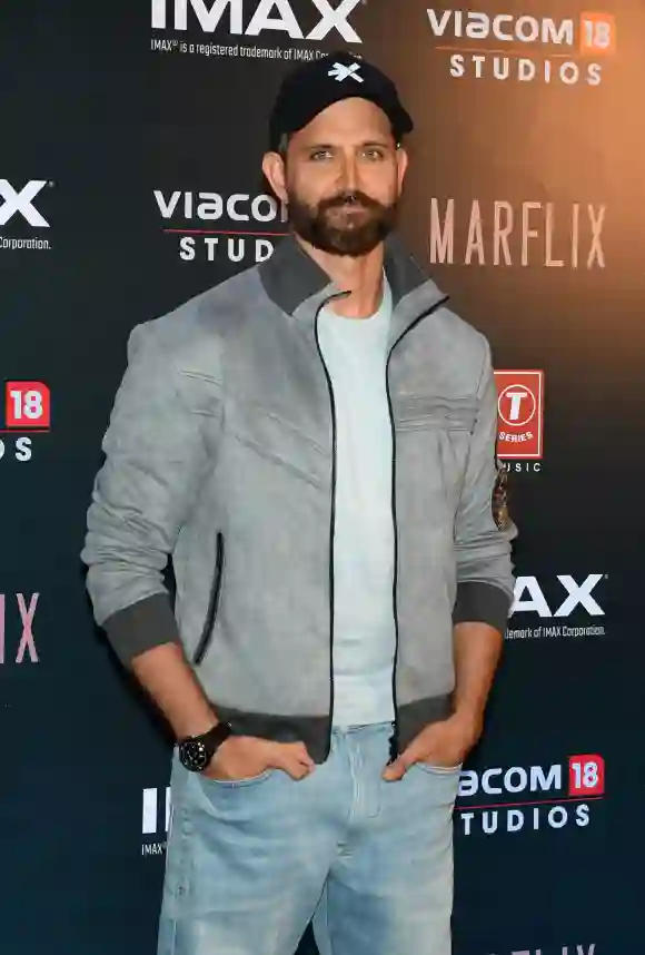 23 janvier 2024, Mumbai, Maharashtra, Inde : L'acteur de Bollywood Hrithik Roshan pose pour une photo lors d'une soirée promotionnelle.