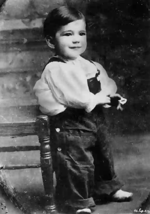 Actor Humphrey Bogart as a child ca. 1901.