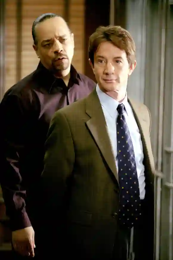 Ice-T y Martin Short en La ley y el orden: UVE temporada 6.