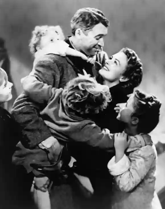 'It's A Wonderful Life': Facts About The Christmas Classic movie film 2020 1946 cast
