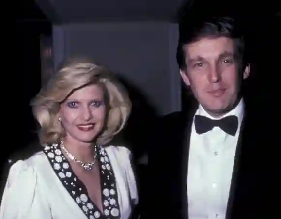 Ivana et Donald Trump lors d'un événement en 1985